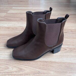 Chunky Heel Brown Ankle Boots, Elisabet Tang Chelsea Boots, Size 7.5 Women's